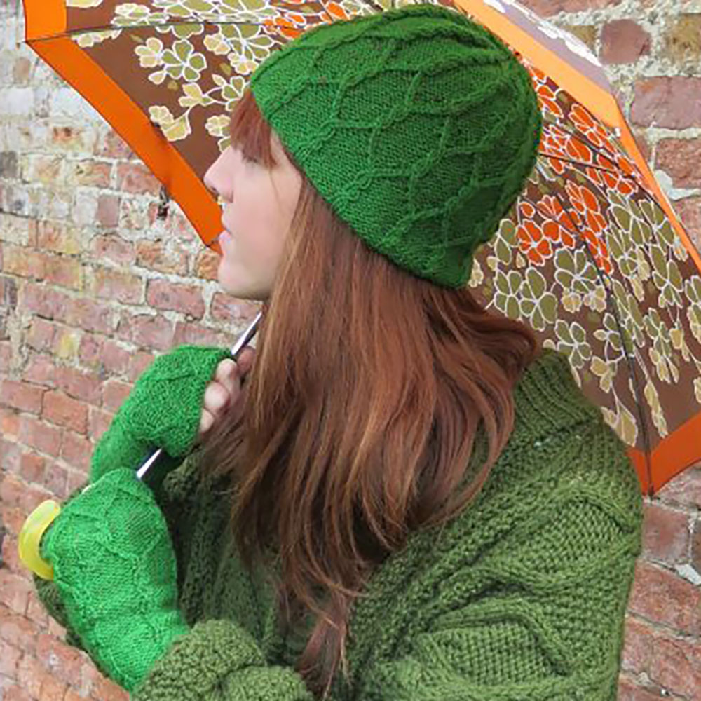 hat and gloves knitting pattern set